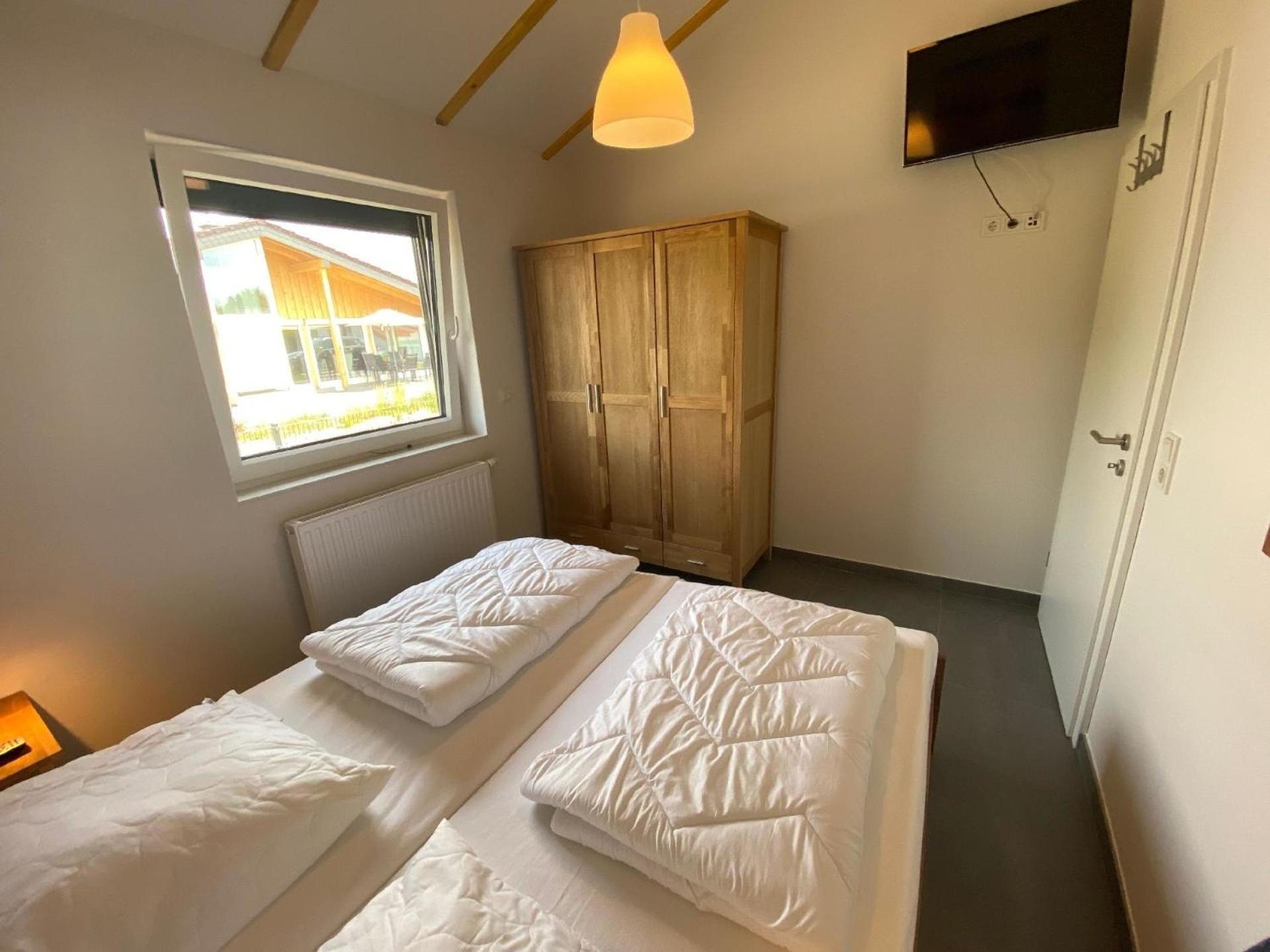 N11 Ferienhaus Mit Garten In Eckwarderhoerne 布特亚丁根 外观 照片